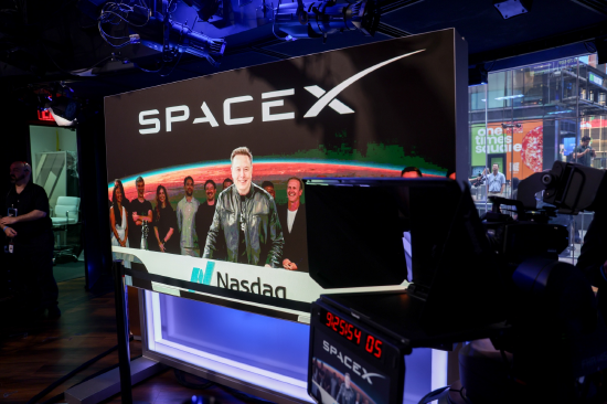 乌克兰总统泽连斯基不满SpaceX网络设限 直言有遭特朗普背叛之感