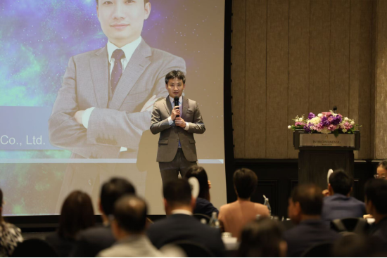 AI出海，“E”马当先！华宝基金携手合作伙伴在泰国协办中国AI投资研讨会