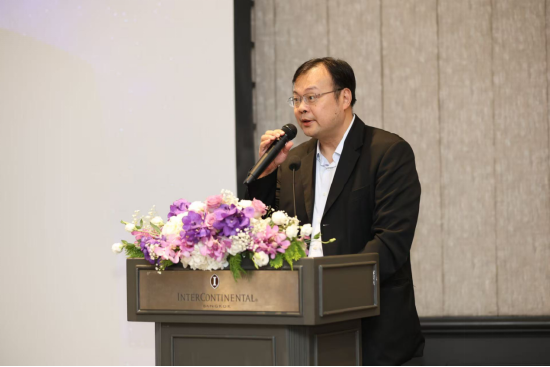 AI出海，“E	”马当先！华宝基金携手合作伙伴在泰国协办中国AI投资研讨会